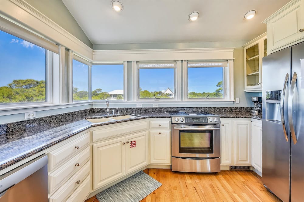 Photo of Kitchen in Plantation