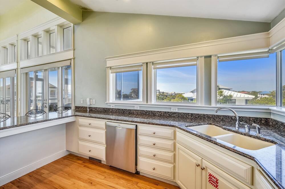 Photo of Kitchen in Plantation