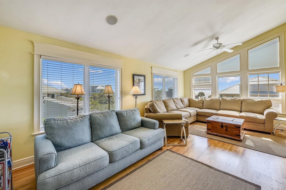 Photo of Livingroom in Plantation