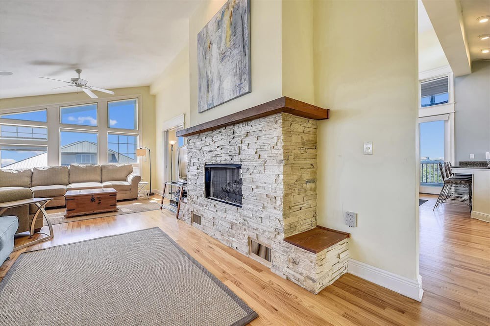 Photo of Livingroom in Plantation