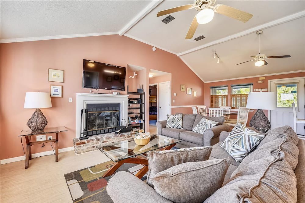Photo of Livingroom in East End