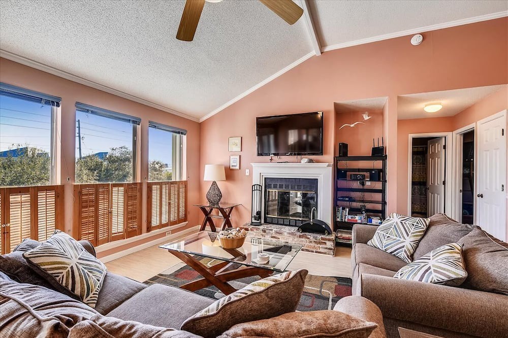 Photo of Livingroom in East End