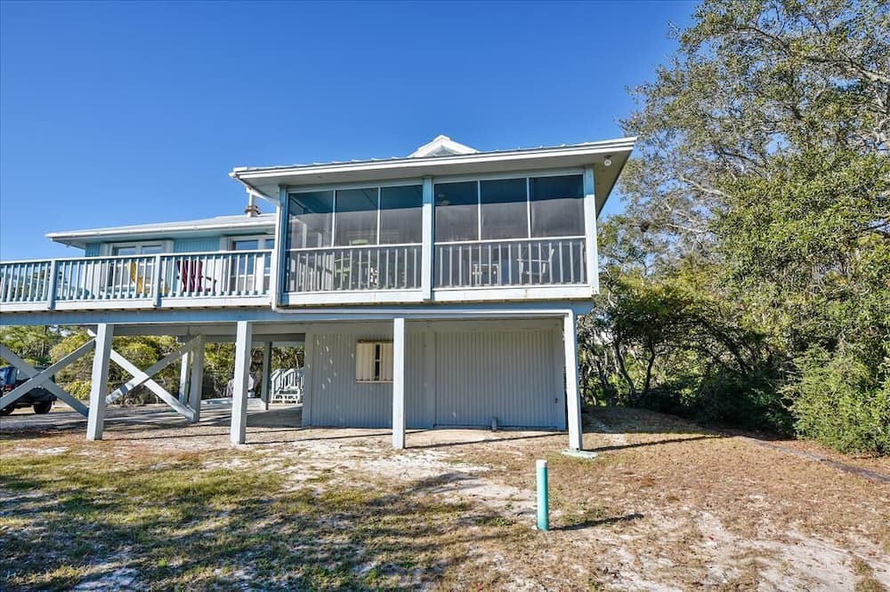 Photo of Outdoor in East End