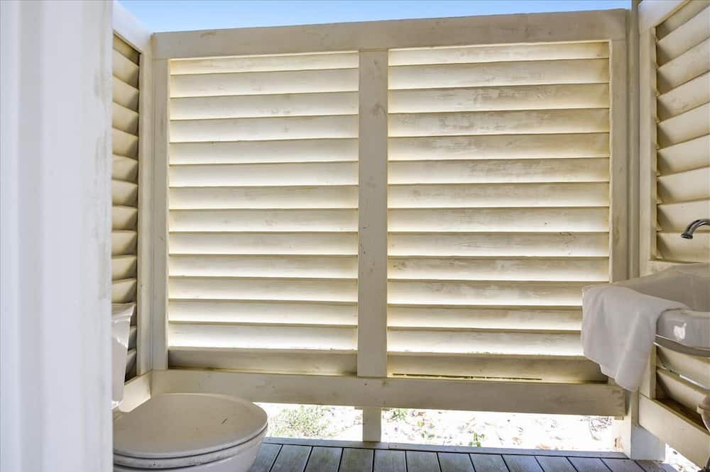 Photo of Bathroom in Plantation