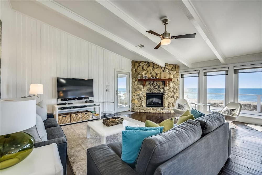Photo of Livingroom in Plantation