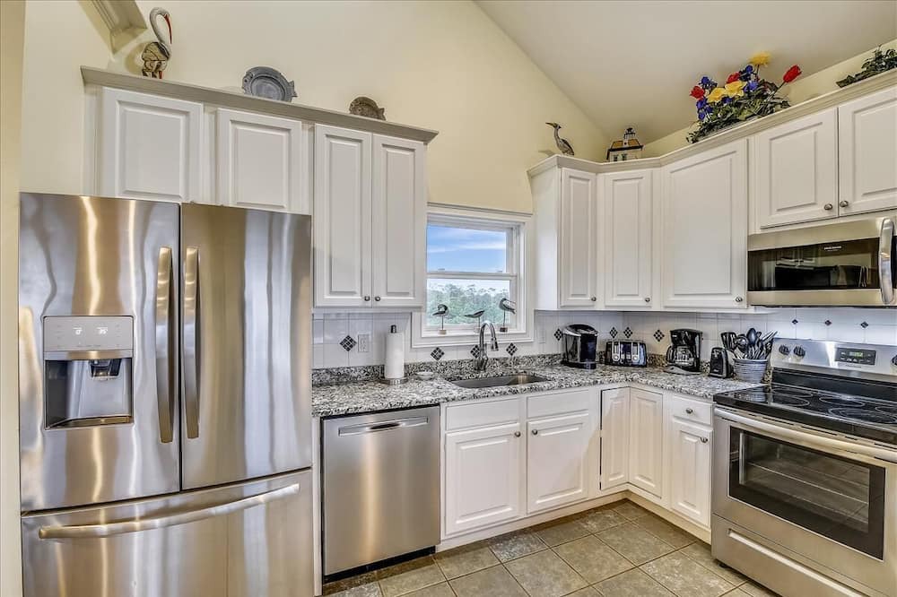 Photo of Kitchen in Treasure Beach Village