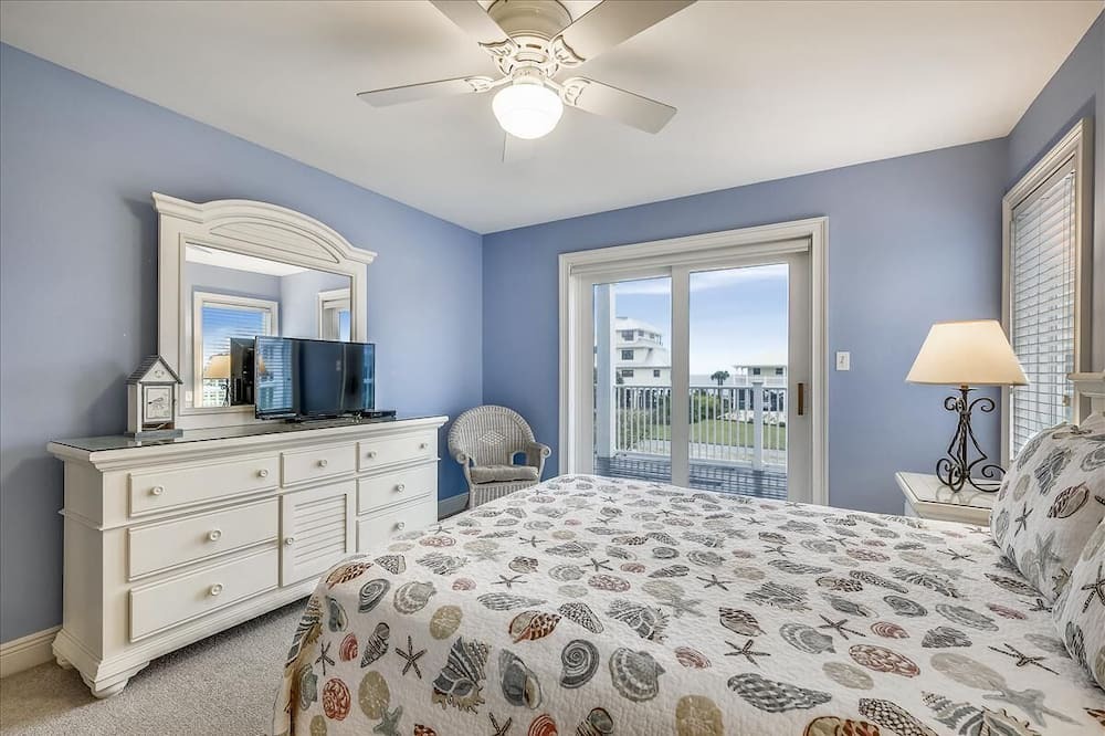 Photo of Bedroom in Treasure Beach Village