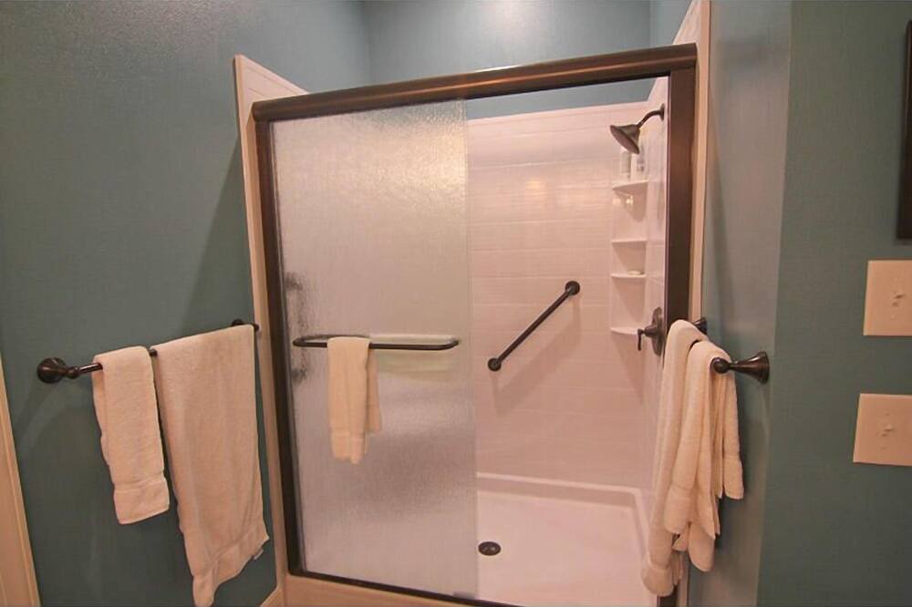 Photo of Bathroom in Sea Palm Village