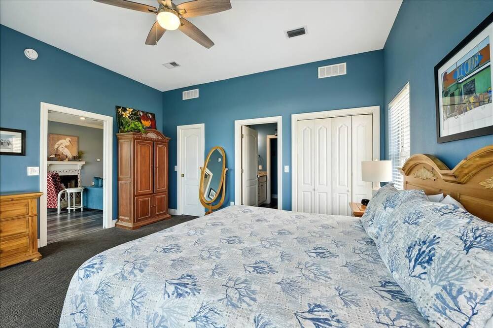 Photo of Bedroom in Sea Palm Village