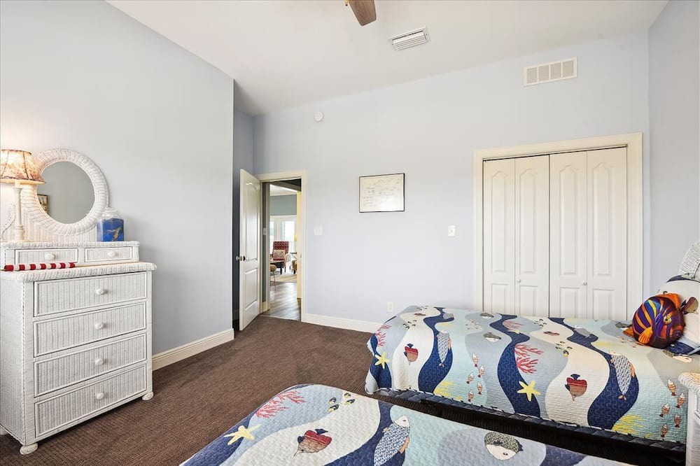 Photo of Bedroom in Sea Palm Village