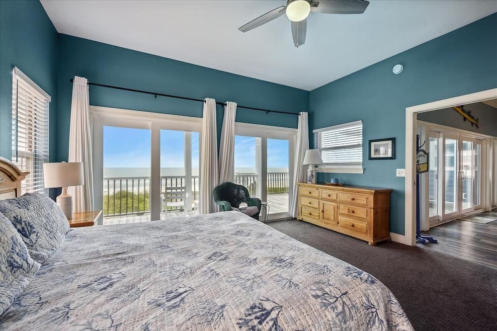 Photo of Bedroom in Sea Palm Village