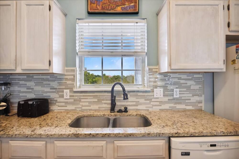 Photo of Kitchen in Sea Palm Village