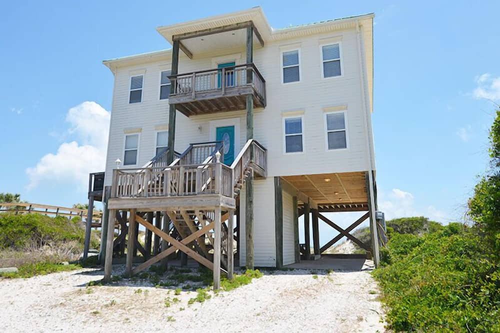 Photo of Outdoor in Sea Palm Village