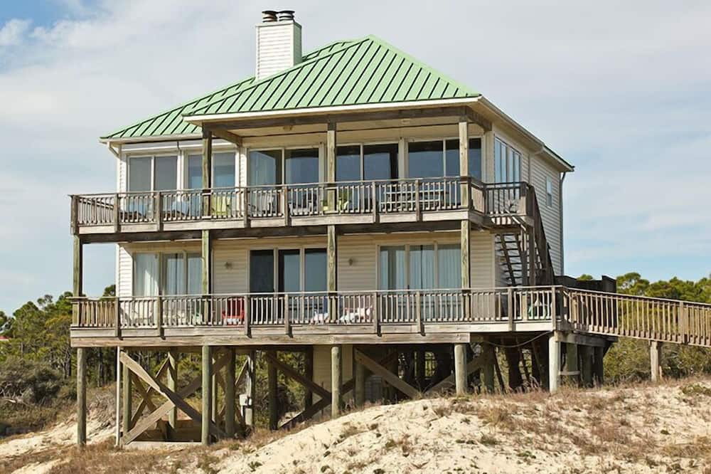 Photo of Outdoor in Sea Palm Village