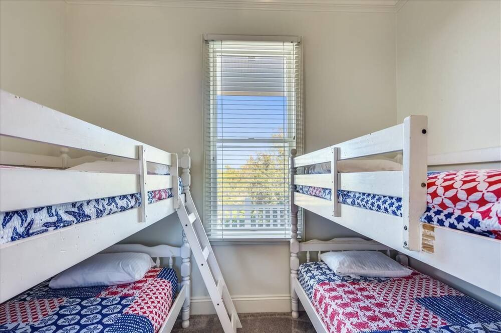 Photo of Bedroom in Sea Palm Village
