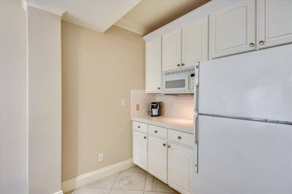 Photo of Kitchen in Sea Palm Village