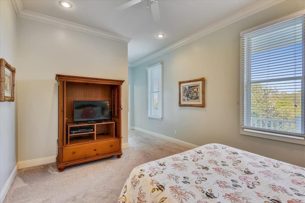Photo of Bedroom in Sea Palm Village
