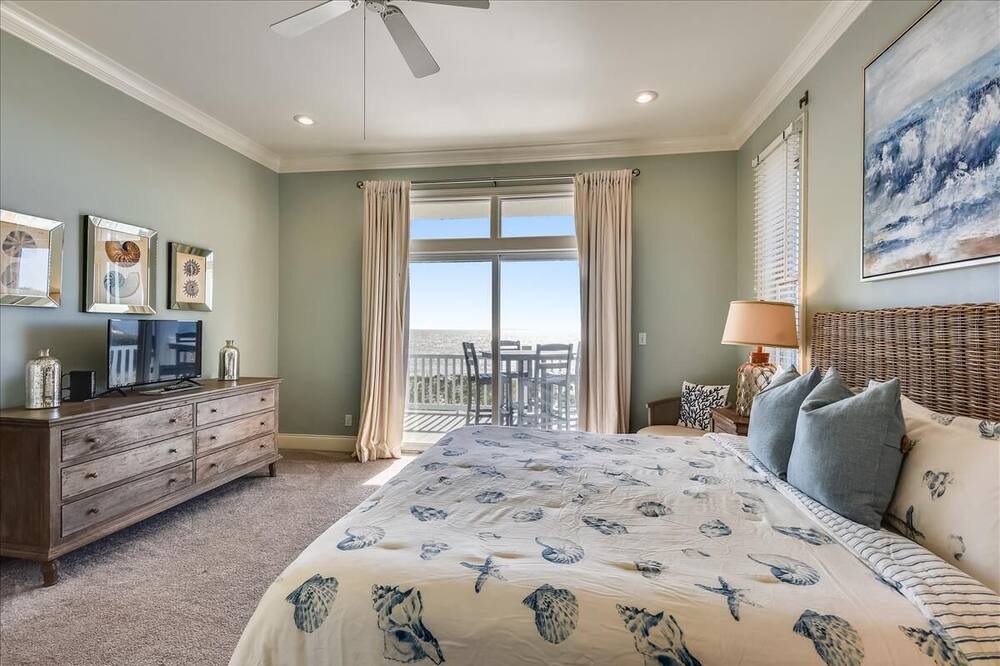 Photo of Bedroom in Sea Palm Village