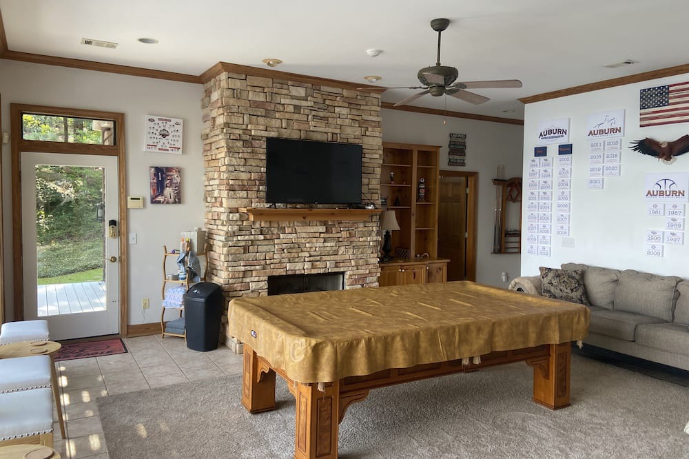 Photo of Bedroom in Dadeville