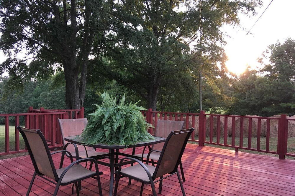 Photo of Patio Balcony in Pontotoc
