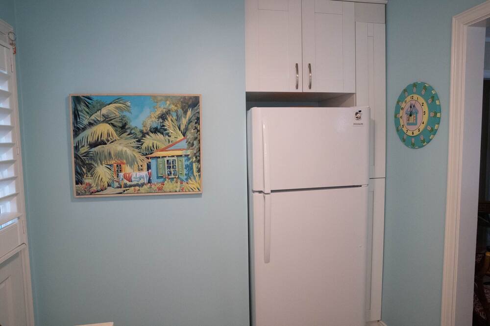 Photo of Kitchen in Treasure Island
