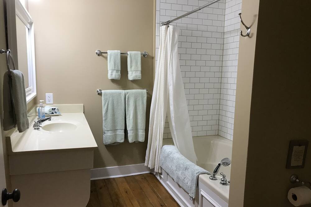 Photo of Bathroom in Alcorn State