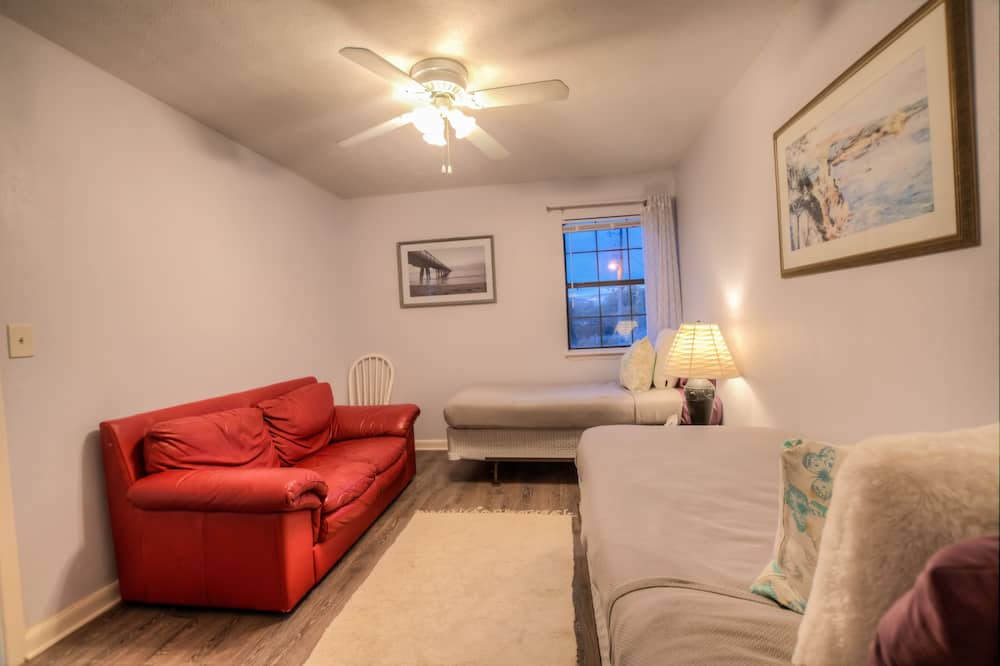 Photo of Bedroom in El Centro Beach