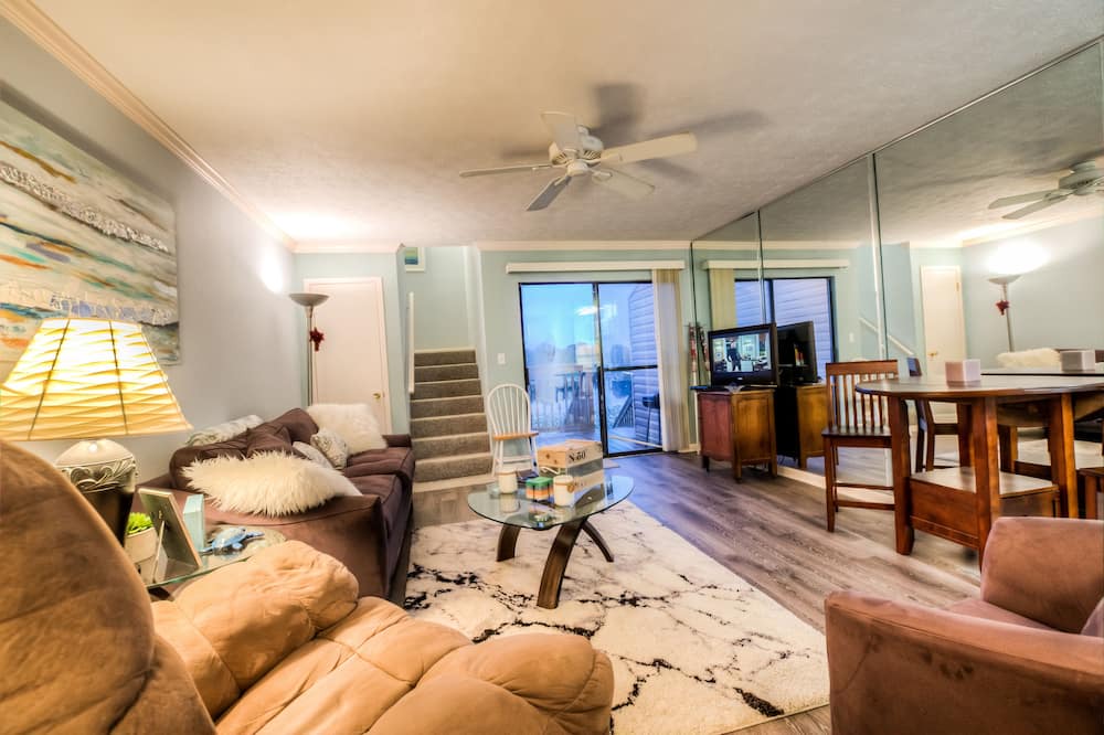 Photo of Bedroom in El Centro Beach