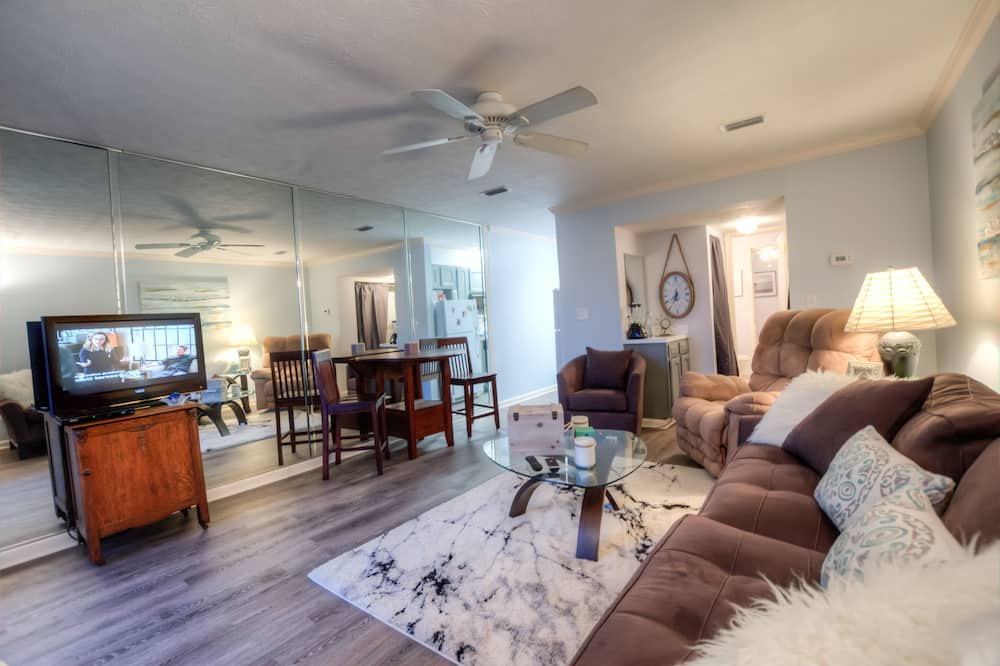 Photo of Bedroom in El Centro Beach