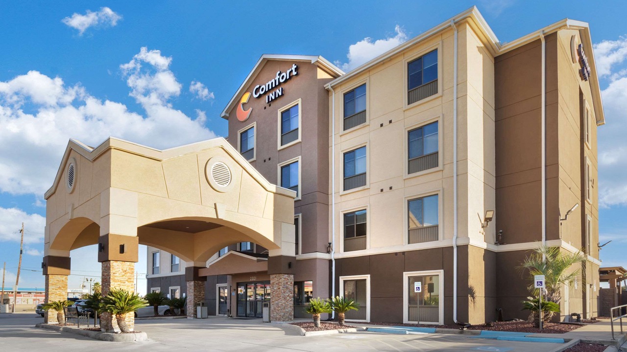 Photo of Outdoor in Orange