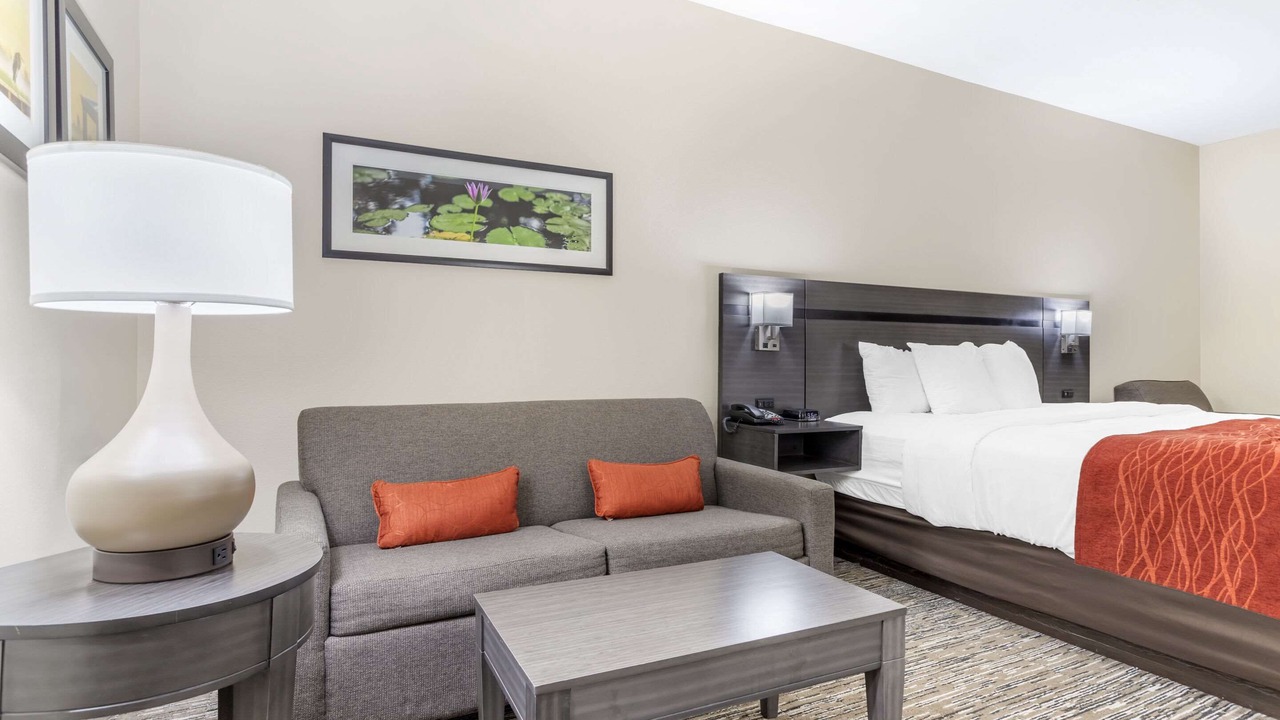 Photo of Bedroom in Orange