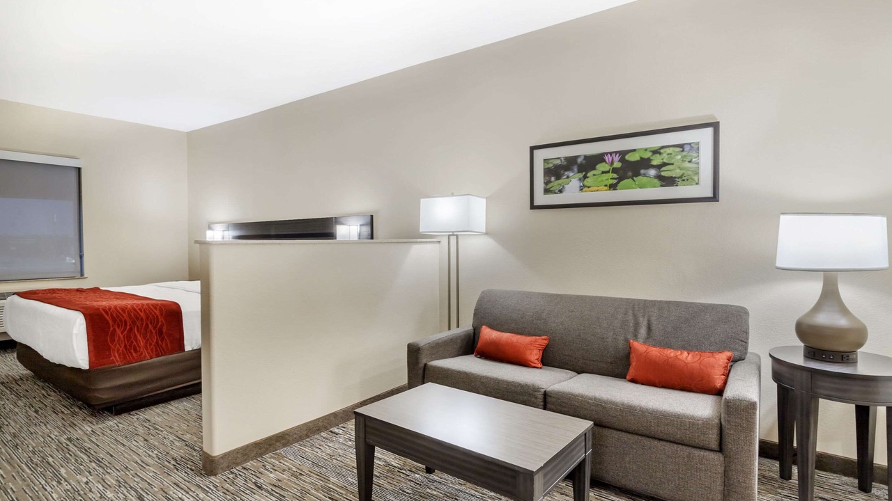 Photo of Bedroom in Orange