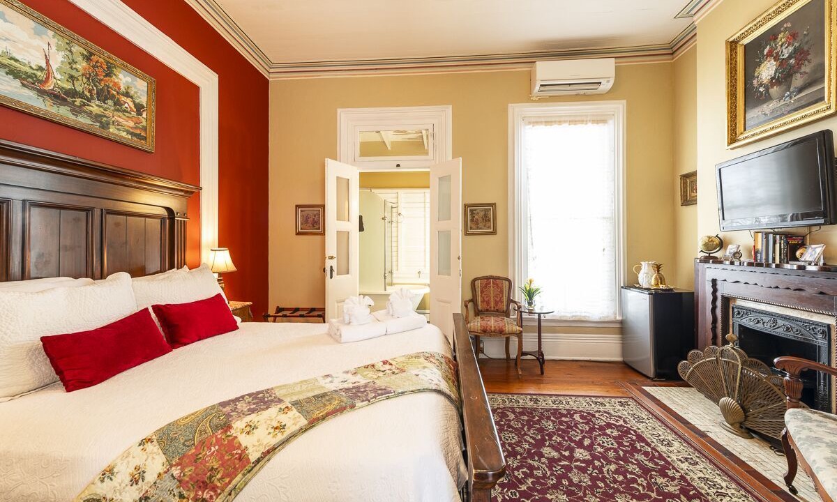 Photo of Bedroom in Historic Seaport