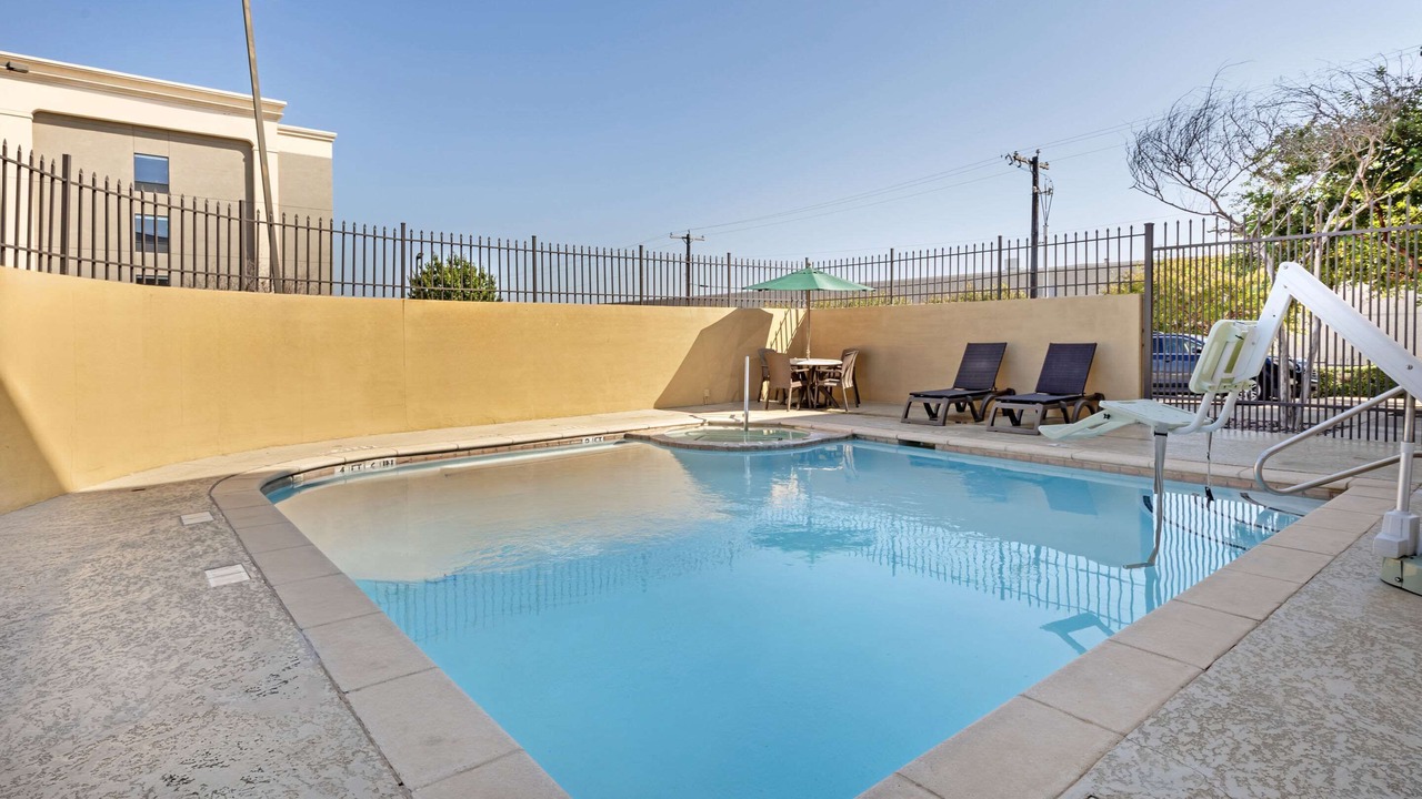Photo of Outdoor in West Dallas