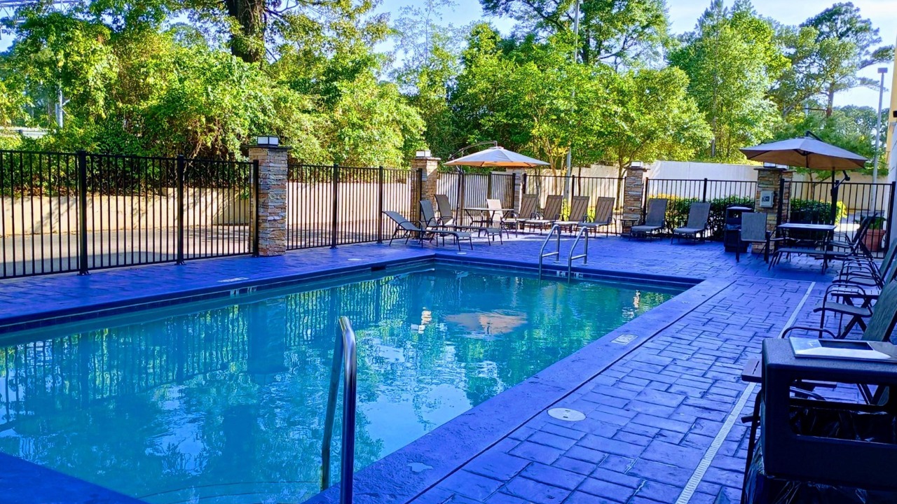 Photo of Outdoor in Tillmans Corner