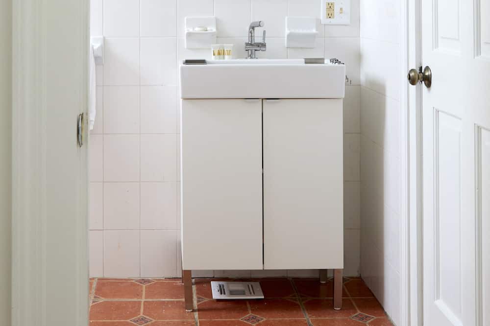 Photo of Bathroom in Saint Roch