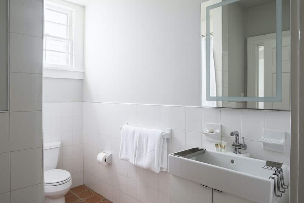 Photo of Bathroom in Saint Roch