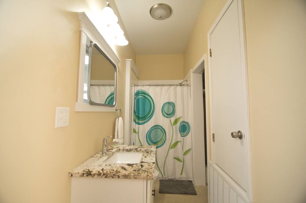 Photo of Bathroom in Broadmoor