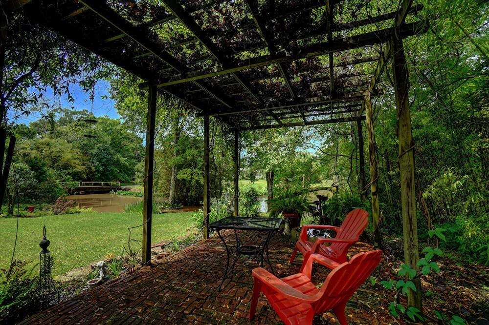 Photo of Outdoor in Abbeville