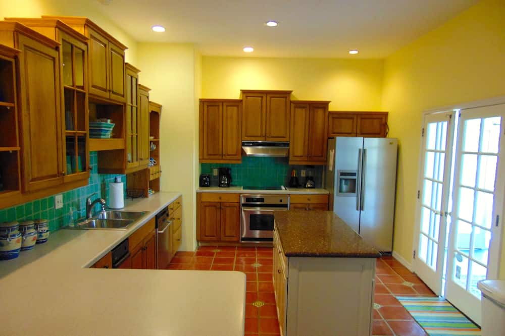 Photo of Kitchen in Sugarloaf Shores