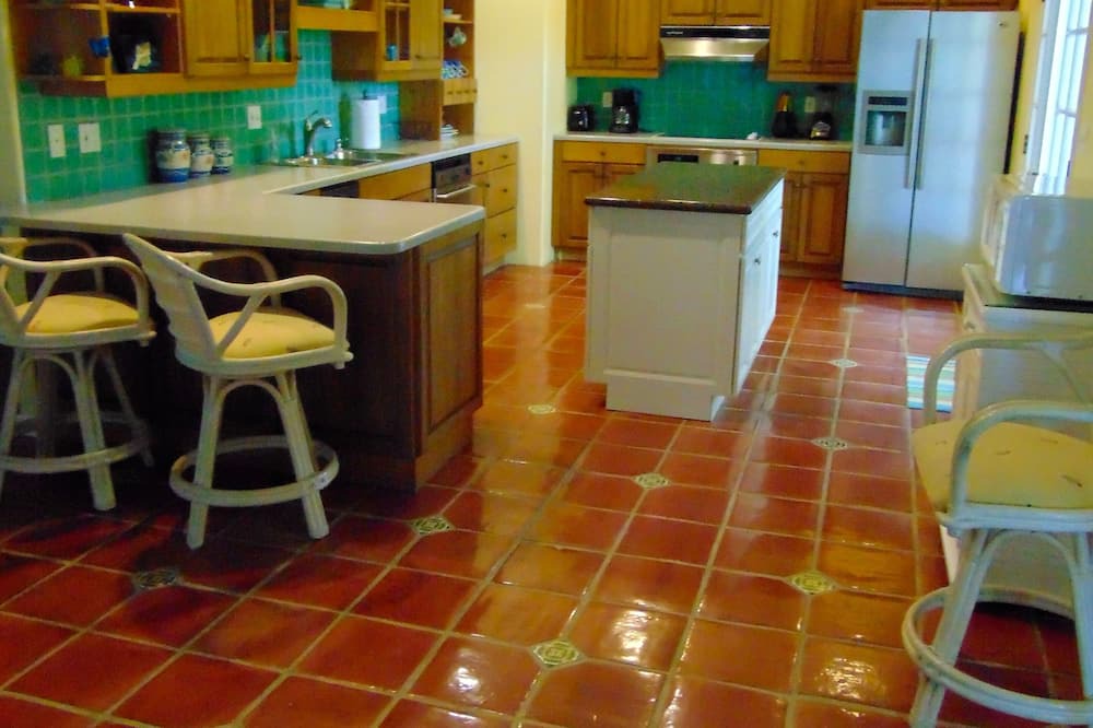 Photo of Kitchen in Sugarloaf Shores