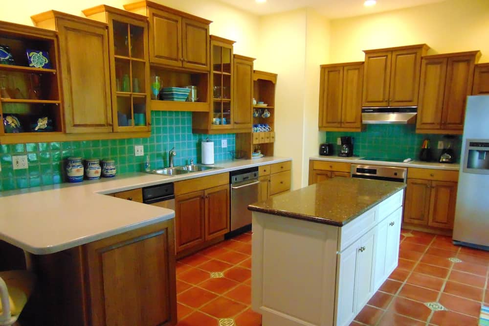 Photo of Kitchen in Sugarloaf Shores