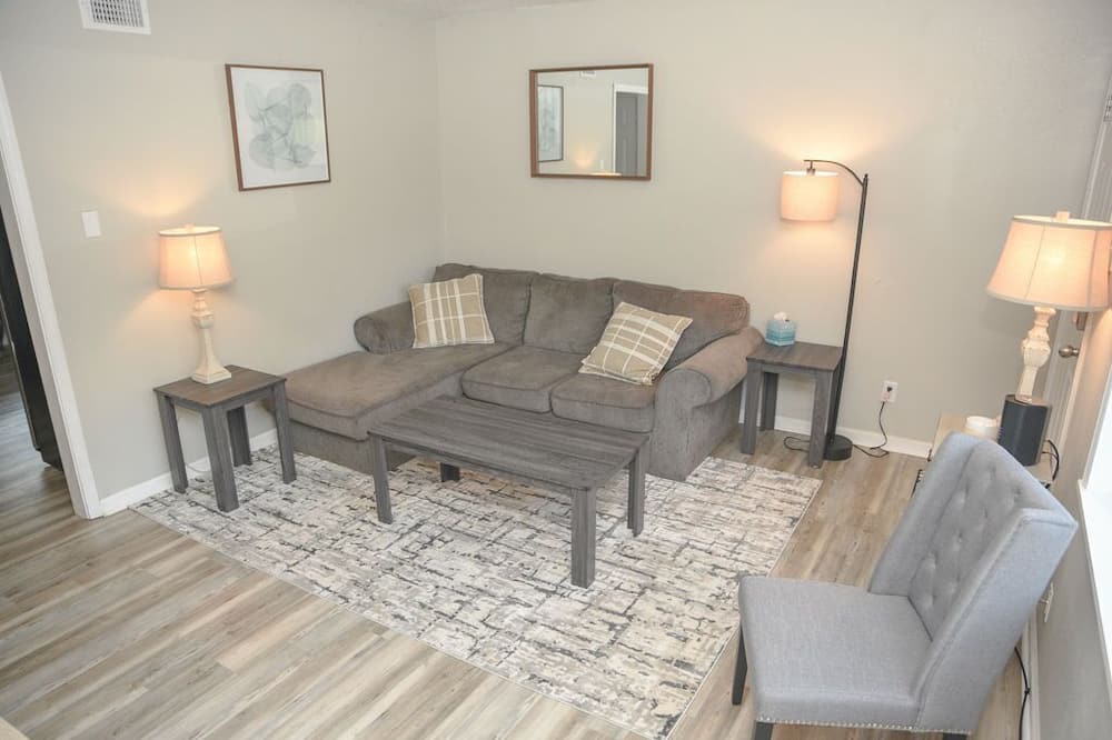 Photo of Livingroom in Grand Bay