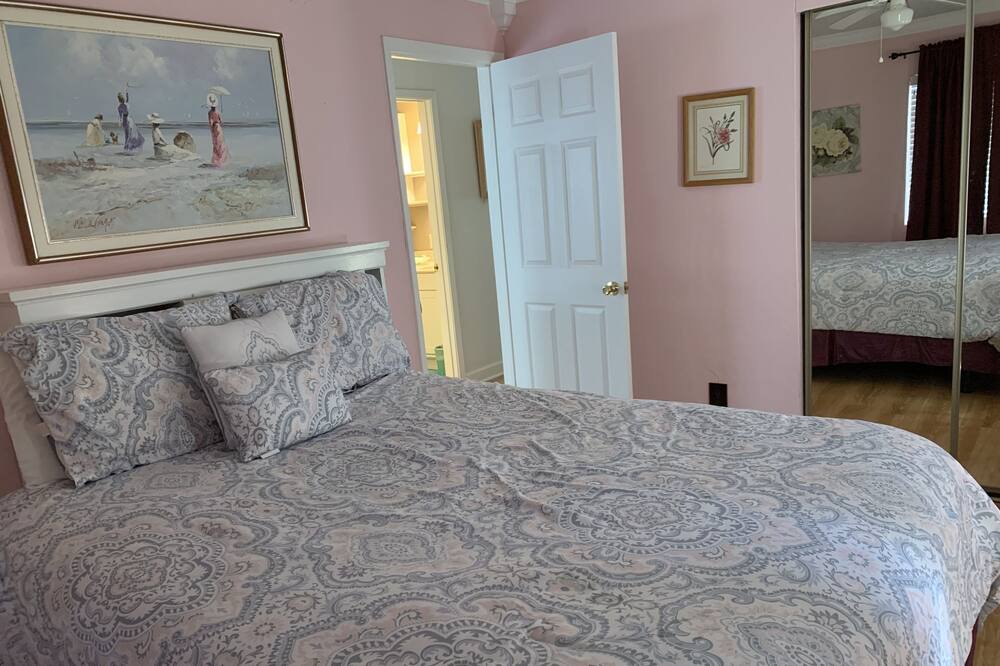 Photo of Bedroom in Niceville