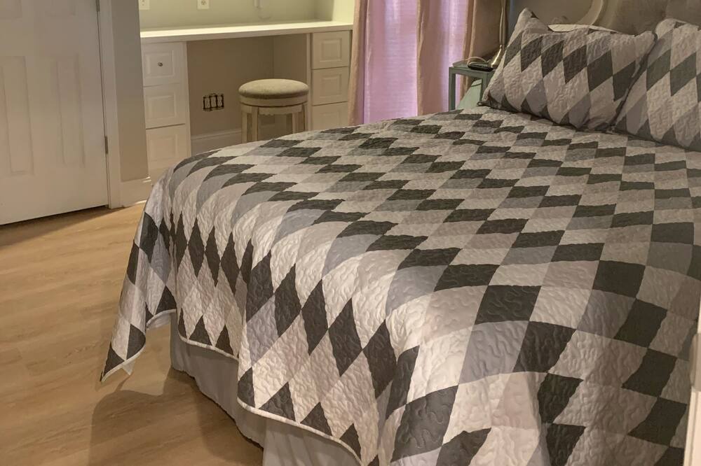 Photo of Bedroom in Oxford