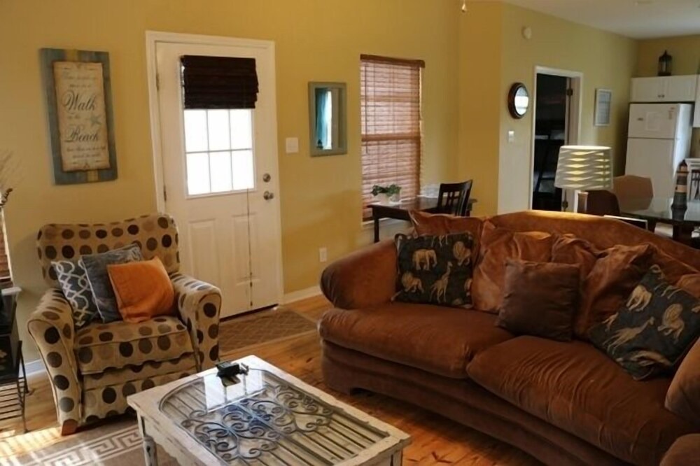 Photo of Livingroom in Fort Morgan