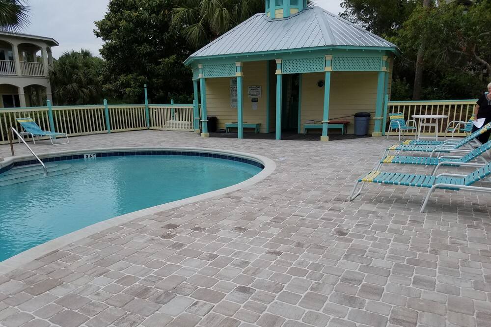Photo of Outdoor in Dune Allen Beach