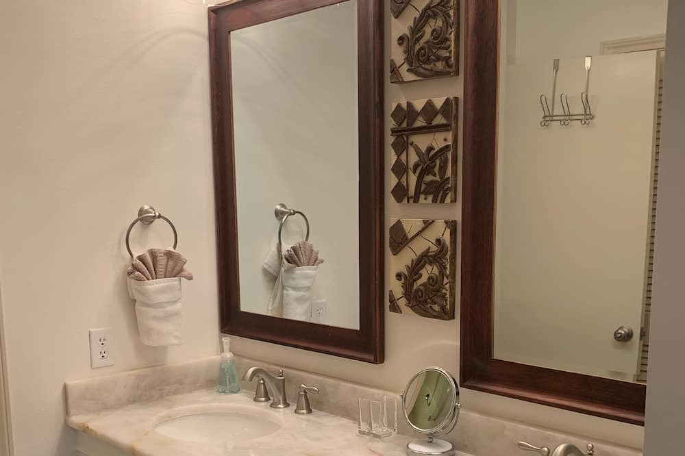 Photo of Bathroom in Mandeville