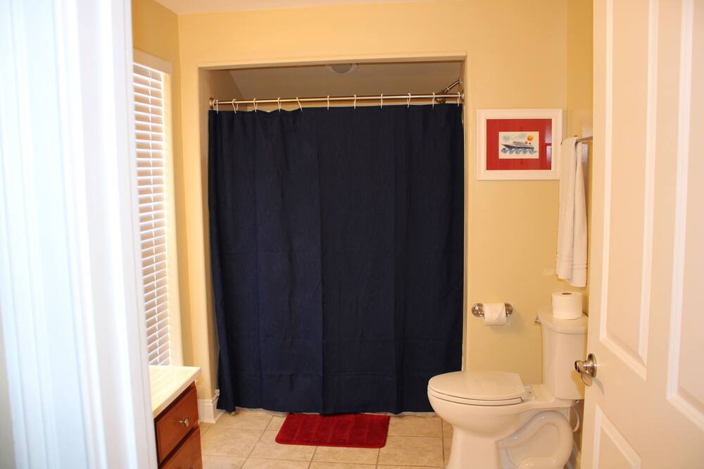 Photo of Bathroom in Sunset Pass