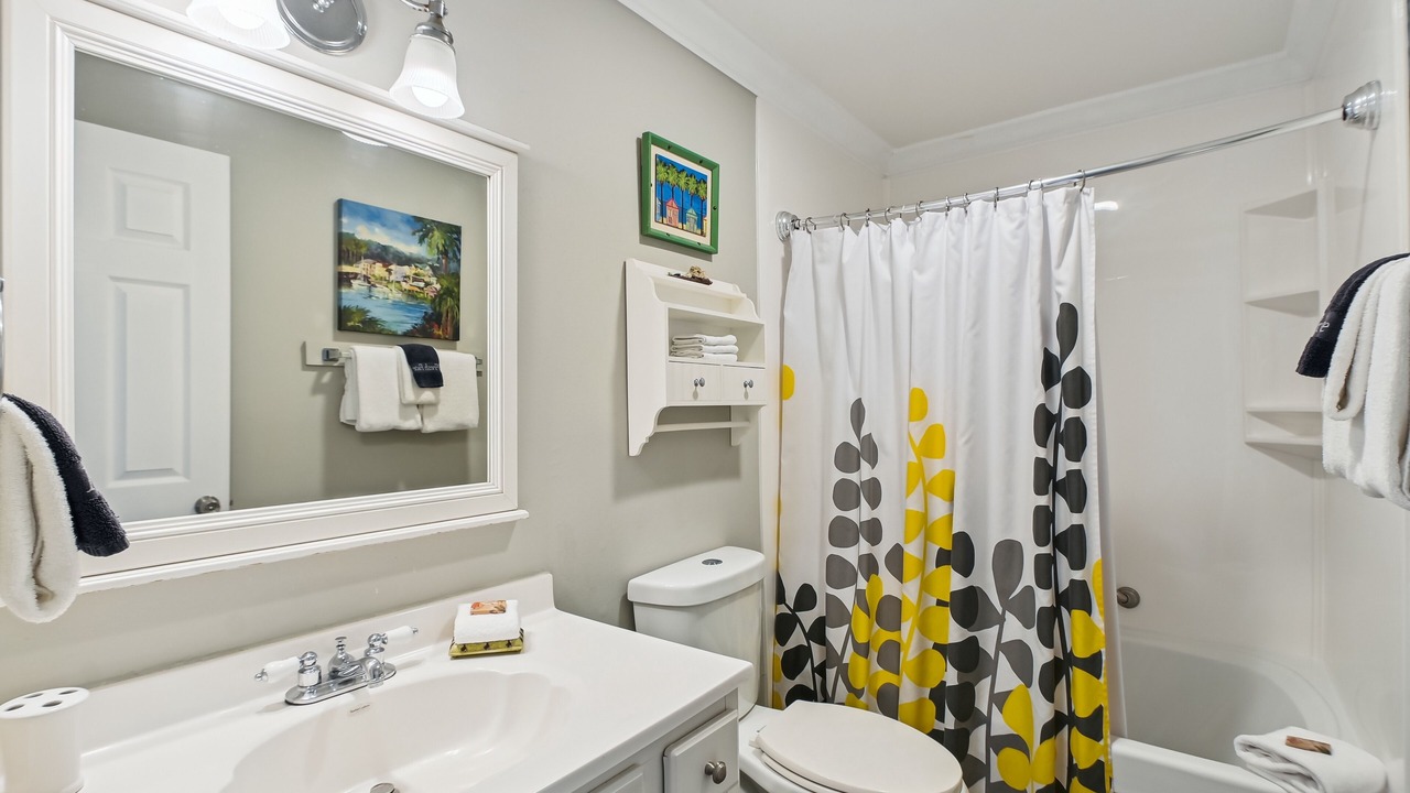 Photo of Bathroom in Holiday Isle